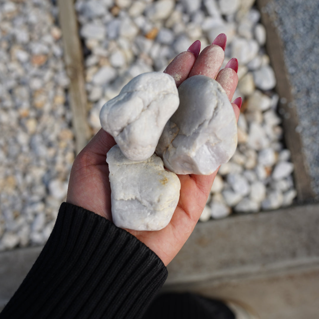 40-50mm Pyreness Pebbles